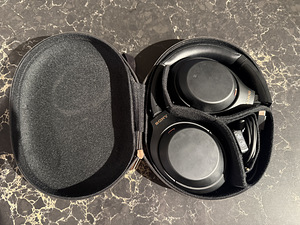 Sony WH-1000XM4 (2 foto / 4)