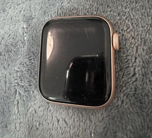 Apple Watch series 5 (3 фото из 3)