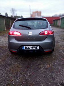 Seat Leon (1 фото из 9)