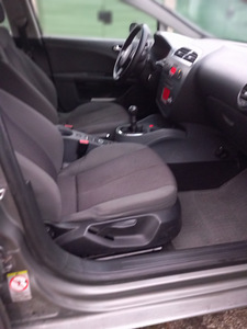 Seat Leon (6 фото из 9)