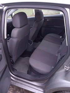 Seat Leon (8 фото из 9)