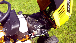 Murutraktor CUB CADET LT1 (6 foto / 8)