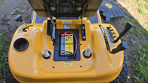 Murutraktor CUB CADET LT1 (4 foto / 8)