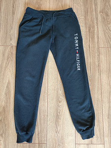 Брюки Tommy Hilfiger M (1 фото из 3)