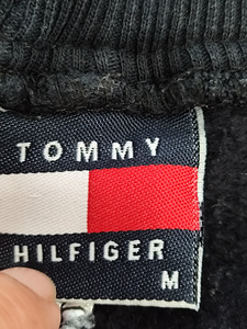 Брюки Tommy Hilfiger M (3 фото из 3)
