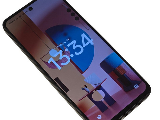 Nutitelefon Redmi 13 128/6gb + Karp