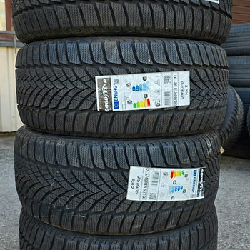 Новые шины R18 225 40 18 Goodyear Ultra Grip Ice 2 92T, 4 шт