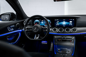 Mercedes-Benz E 220 AMG 4Matic Facelift 2.0 147kW (10 фото из 15)