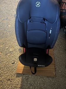 Maxi Cosi Titan Pro 9-36 кг (1 фото из 3)
