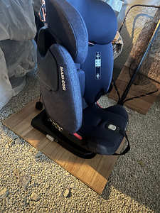 Maxi Cosi Titan Pro 9-36 кг (2 фото из 3)