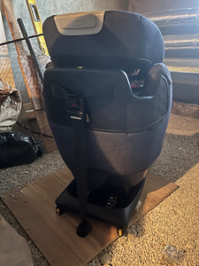 Maxi Cosi Titan Pro 9-36 кг (3 фото из 3)