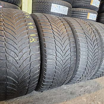 245 40 R 18 Goodyear UltraGrip Ice 2