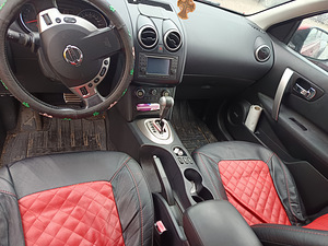 Nissan Qashqai 2010 (3 фото из 5)