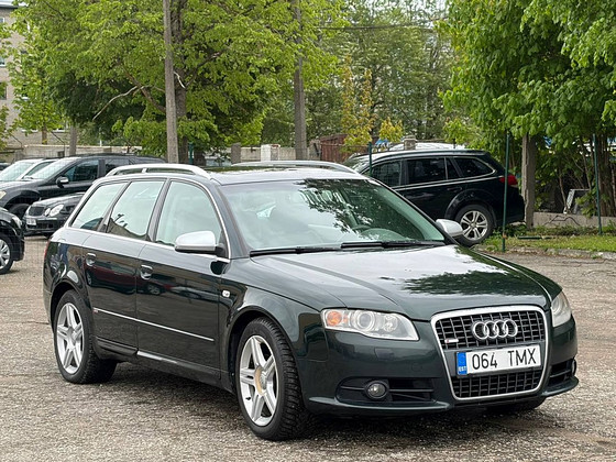 AUDI A4 AVANT