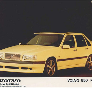 Новый оригинальный капот Volvo 850