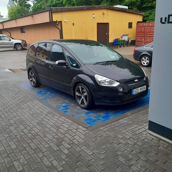 FORD S MAX