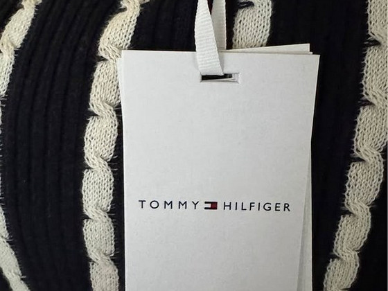 Платье Tommy Hilfiger с эффектом стройности НОВОЕ, стоило 199€