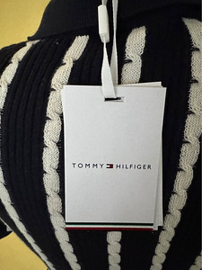Платье Tommy Hilfiger с эффектом стройности НОВОЕ, стоило 199€ (5 фото из 7)