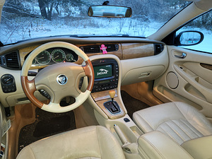 Jaguar x-type varuosadeks (2 foto / 2)