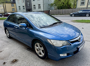 Autorent Honda Civic LPG-gaas Automat Boltfood/Wolt (1 foto / 1)