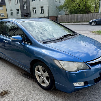 Аренда Honda Civic LPG-газ Автомат Boltfood/Wolt