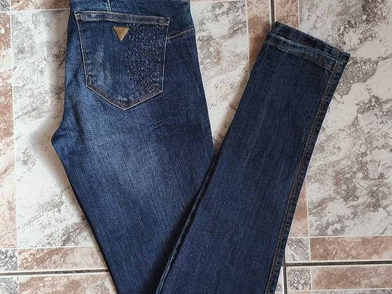 Джинсы GUESS, размер XS/25