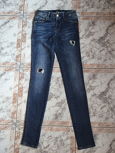 GUESS teksad, suurus XS/25 (2 foto / 5)