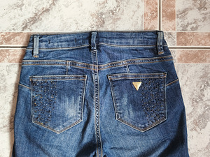 GUESS teksad, suurus XS/25 (4 foto / 5)