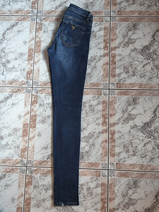 GUESS teksad, suurus XS/25 (5 foto / 5)