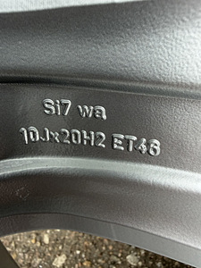 20" оригинальные диски Mercedes-Benz AMG 5x112 (9 фото из 10)