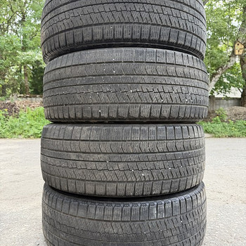 245/45/19 Bridgestone m+s rehvid
