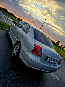 Toyota avensis 2007 (1 foto / 4)