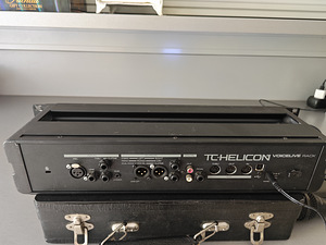 TC Helicon Voicelive rack (6 foto / 7)