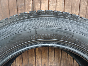 195/65/15 Maxxis Premitra Ice SP3 (3 фото из 3)