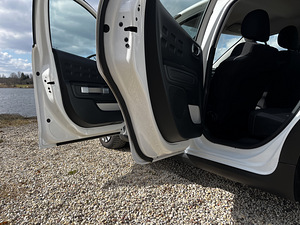 Citroen C3 (6 foto / 12)