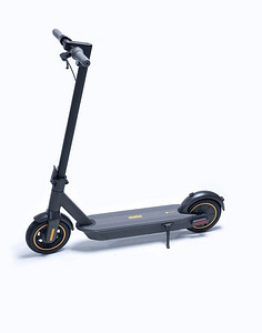Segway Ninebot Max G30 (3 фото из 4)