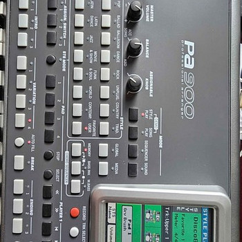 Korg pa900