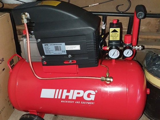 Компрессор 50л 1.5Kw 8bar