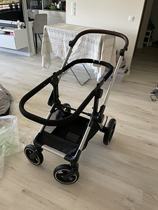 Коляска Cybex EOS Lux 2-in-1 + автолюлька + переходники (2 фото из 10)