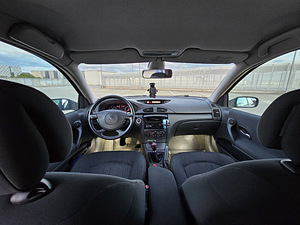 Renault Laguna (10 foto / 12)