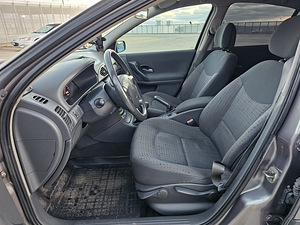 Renault Laguna (11 foto / 12)