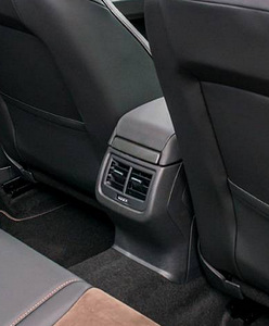 SEAT Leon 5F задняя решётка вентиляции 5F0864298 (1 фото из 4)