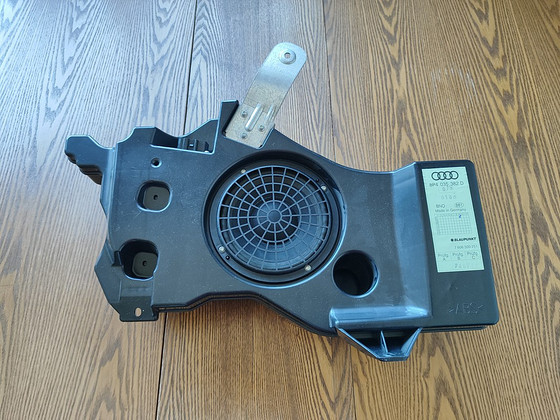 Сабвуфер Audi A3 8PA 8P4 035 382D