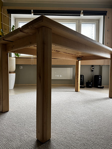 Täispuidust käsitöö söögilaud (4 foto / 5)