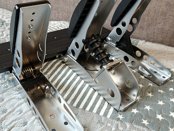 Fanatec CSL LC pedaalid
