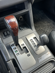 Mistubishi Pajero (11 фото из 15)