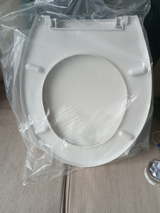 Uus WC-poti kaas (1 foto / 3)