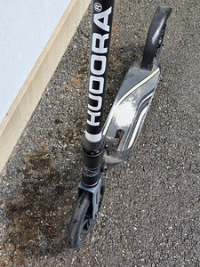 Черный самокат Hudora Big Wheel 205 (3 фото из 5)