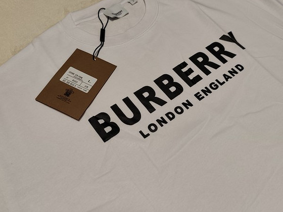 Burberry T-shirt