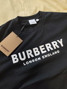 Футболка Burberry (3 фото из 3)